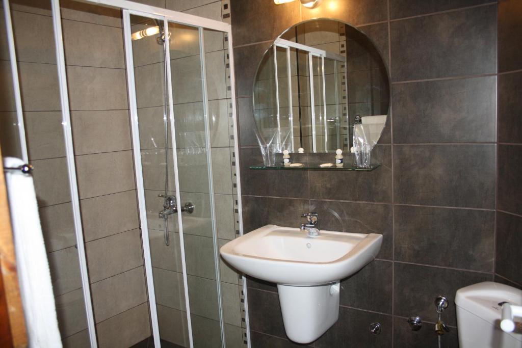 Family Hotel Maraya Arbanasi Room photo