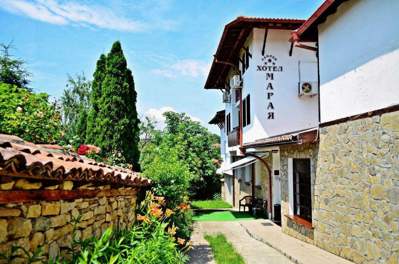 Family Hotel Maraya Arbanasi Exterior photo