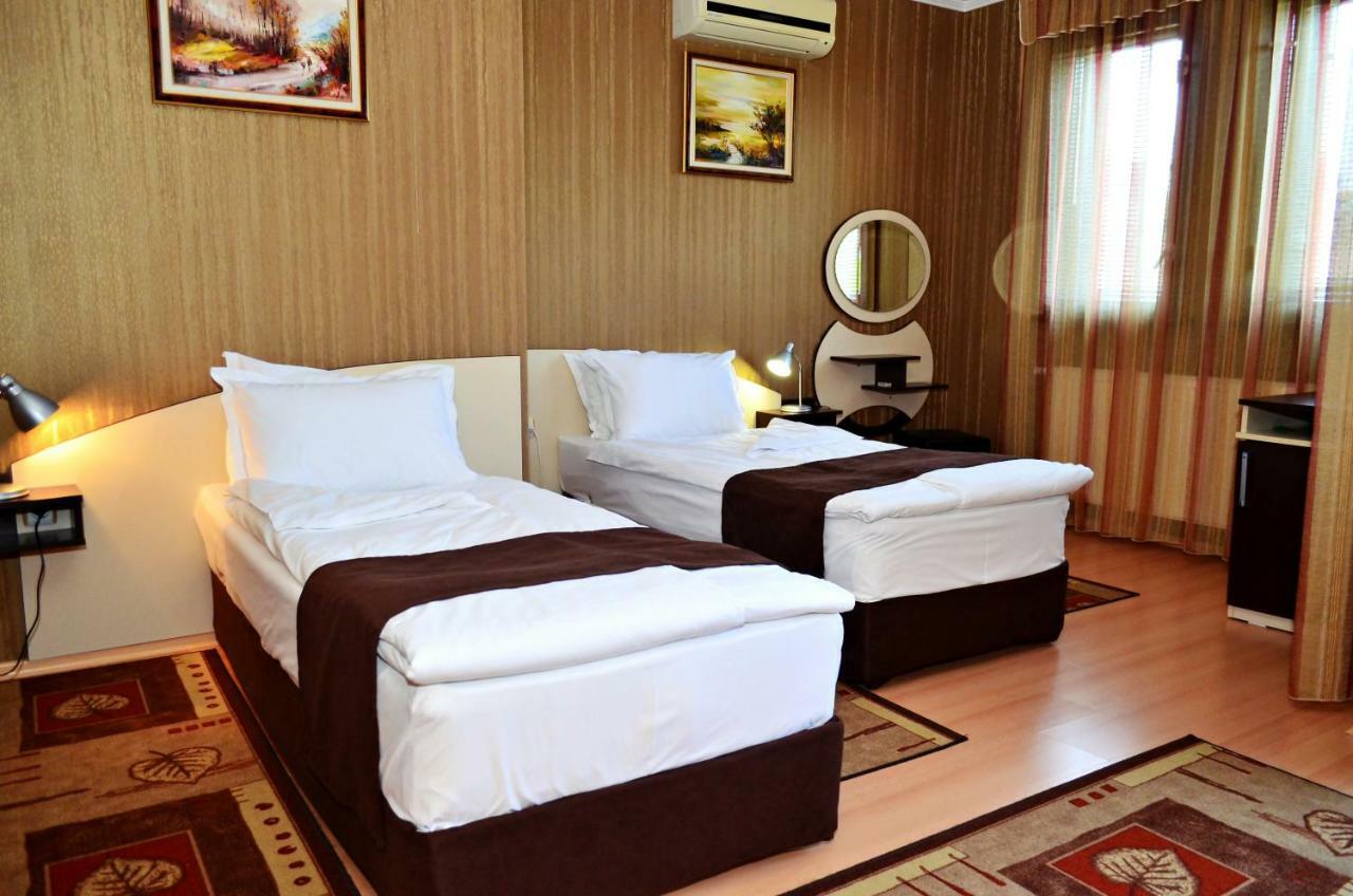Family Hotel Maraya Arbanasi Exterior photo