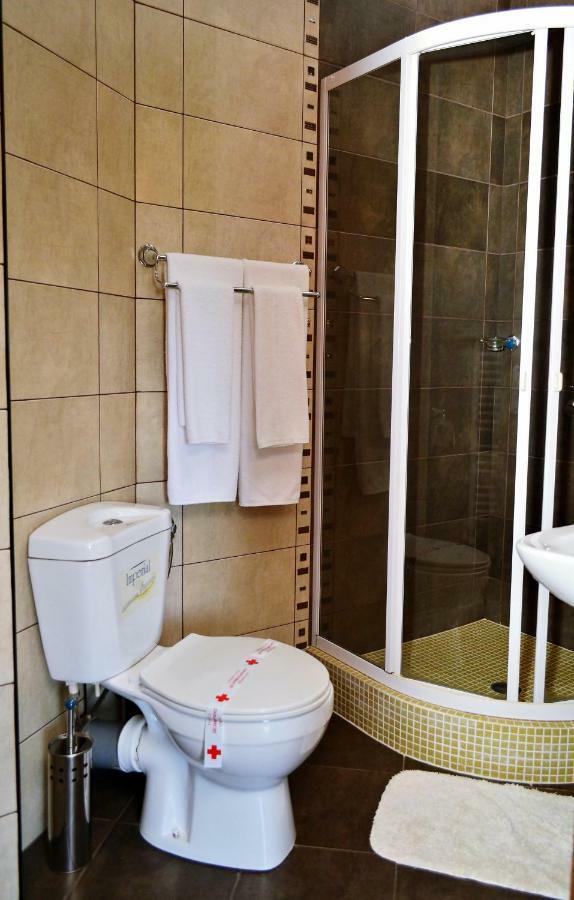 Family Hotel Maraya Arbanasi Exterior photo